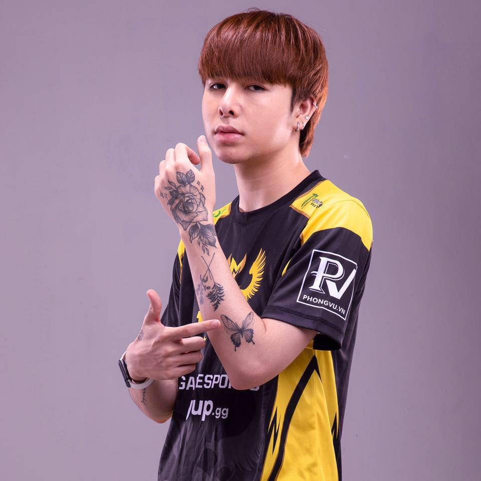 Đọc vị bộ &yacute; nghĩa h&igrave;nh xăm của d&agrave;n streamer: Người muốn giữ kỉ niệm t&igrave;nh y&ecirc;u, kẻ thể hiện c&aacute; t&iacute;nh nổi loạn - Ảnh 14.