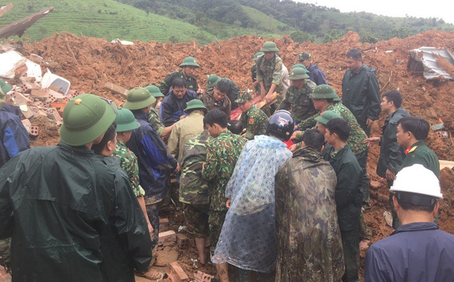 Vì sao miền Trung mưa lớn kéo dài gây lũ vượt đại hồng thuỷ năm 1979, ngập sâu nhiều nơi? - Ảnh 1.