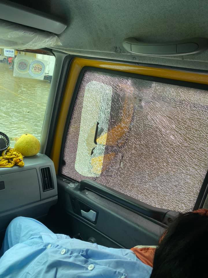 Hoa Minzy had problems on the way to support the pregnant woman to the hospital in the middle of the flooded area, the representative clearly told the truth - Photo 4.