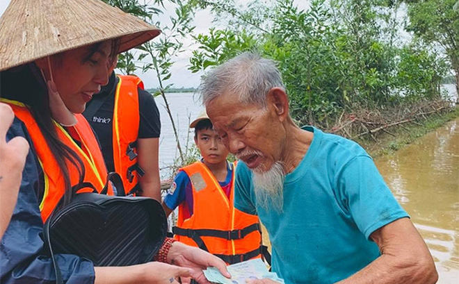 ĐBQH nói về việc Thủy Tiên làm từ thiện: Quy định đã lỗi thời, cần rà soát, sửa đổi - Ảnh 1.