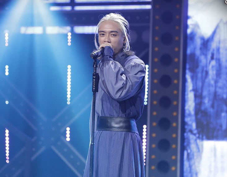 No mắt với bảng m&agrave;u sặc sỡ c&aacute;c kiểu đầu chất chơi của th&iacute; sinh Rap Việt! - Ảnh 9.