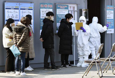 Số ca nhiễm COVID-19 mới trong ngày tại Hàn Quốc tăng lên mức 3 con số - Ảnh 2.