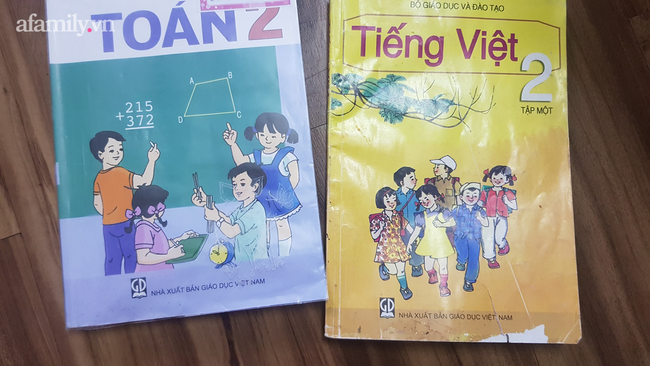 Hoang mang với phiên bản mới của bài thơ Thương ông trong sách tiếng Việt lớp 2: Vần điệu trúc trắc, khó nhớ, nội dung xa lạ? - Ảnh 2.