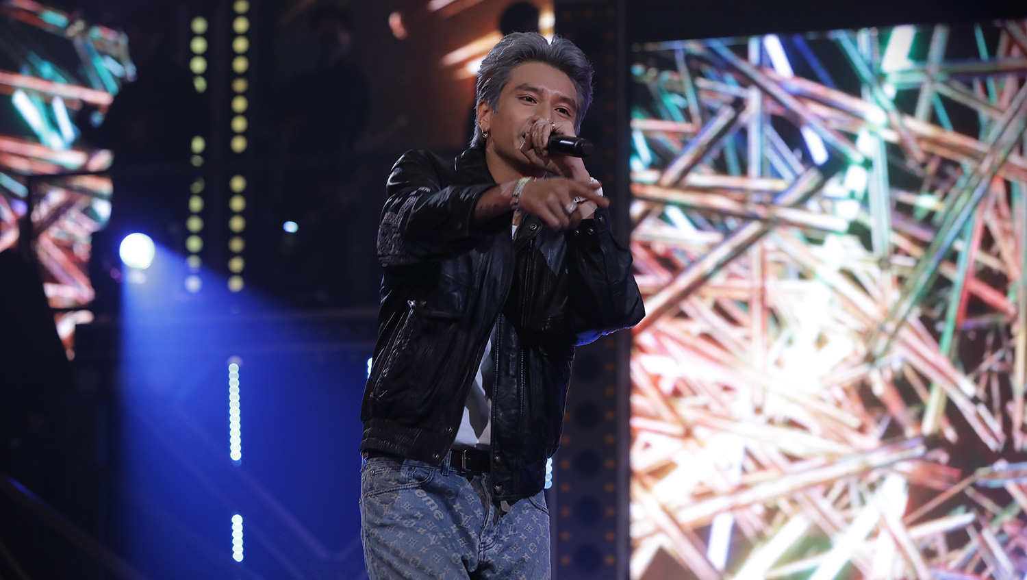 Sau 4 bảng đấu Bứt phá, Binz sương sương mất trắng 3 gà chiến, số phận Fly Team sẽ ra sao? - Ảnh 1. Sau 4 bảng đấu Bứt phá, Binz sương sương mất trắng 3 gà chiến, số phận Fly Team sẽ ra sao? - Ảnh 1.