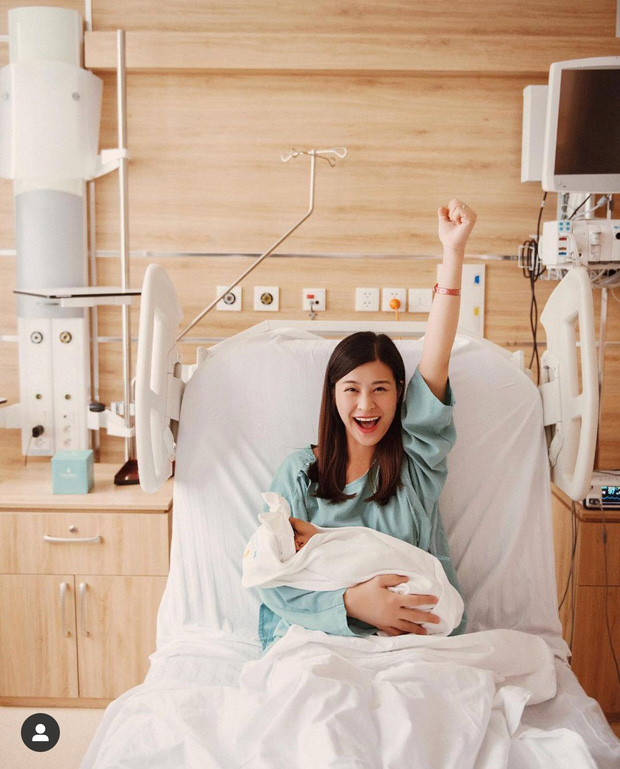 Thánh soi phát hiện điều tình cờ đặc biệt về ngày sinh của công chúa nhà Đông Nhi - Ông Cao Thắng: Định mệnh là có thật! - Ảnh 4. Thánh soi phát hiện điều tình cờ đặc biệt về ngày sinh của công chúa nhà Đông Nhi - Ông Cao Thắng: Định mệnh là có thật! - Ảnh 4.
