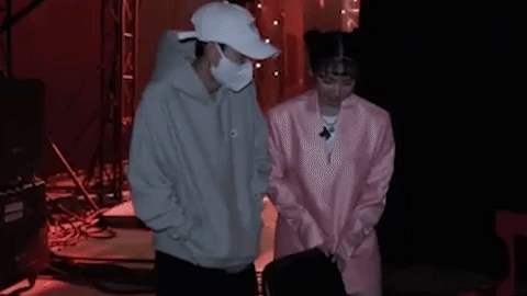 Hồng Thanh trốn chui trốn nhủi v&agrave;o hậu trường Rap Việt để gặp bằng được bạn g&aacute;i DJ Mie - Ảnh 4.