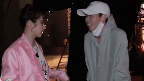 Hồng Thanh trốn chui trốn nhủi v&agrave;o hậu trường Rap Việt để gặp bằng được bạn g&aacute;i DJ Mie - Ảnh 6.