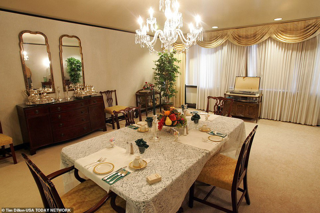 Những điều đặc biệt b&ecirc;n trong bệnh viện cao cấp điều trị cho Tổng thống Donald Trump khi &ocirc;ng nhiễm Covid-19 - Ảnh 7.