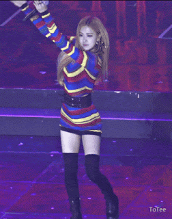 S&acirc;n khấu hất t&oacute;c đỉnh cao của Ros&eacute; (BLACKPINK): C&oacute; ri&ecirc;ng vũ đạo khoe t&oacute;c trong Kill This Love nhưng huyền thoại vẫn l&agrave; Coachella - Ảnh 1.