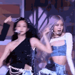 S&acirc;n khấu hất t&oacute;c đỉnh cao của Ros&eacute; (BLACKPINK): C&oacute; ri&ecirc;ng vũ đạo khoe t&oacute;c trong Kill This Love nhưng huyền thoại vẫn l&agrave; Coachella - Ảnh 15.
