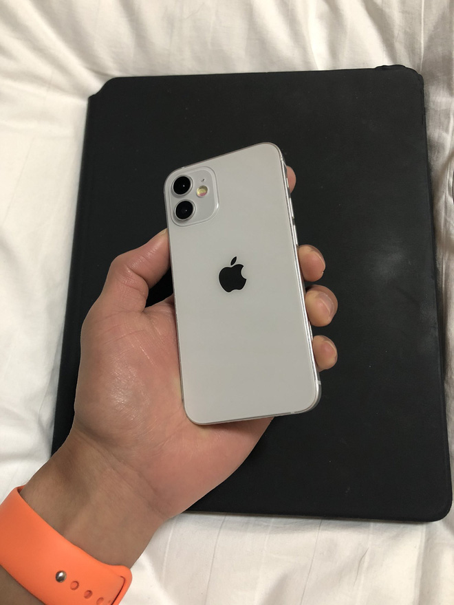 Iphone 12 Черный Живые Фото