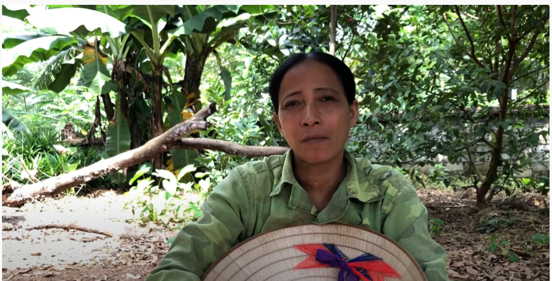 B&agrave; L&yacute; Vlog trần t&igrave;nh về việc nghỉ l&agrave;m Vlog xong lại l&agrave;m: Cư d&acirc;n mạng phản ứng tr&aacute;i chiều, c&oacute; người c&ograve;n k&ecirc;u giả dối - Ảnh 2.