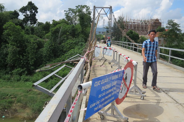 Vụ tai nạn khiến 5 người tử vong ở Nghệ An: Nhói lòng lời kể của các nhân chứng tiếp cận hiện trường - Ảnh 4.