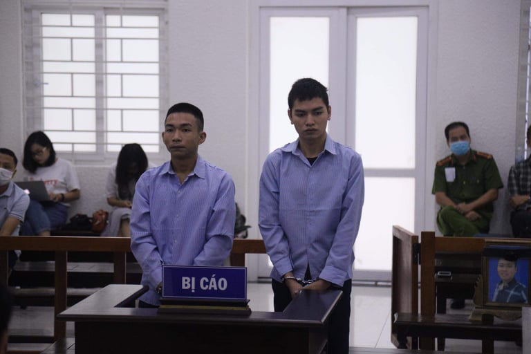 Sentenced to death 2 accused of murdering a student who executed Grab in Hanoi - Photo 2.