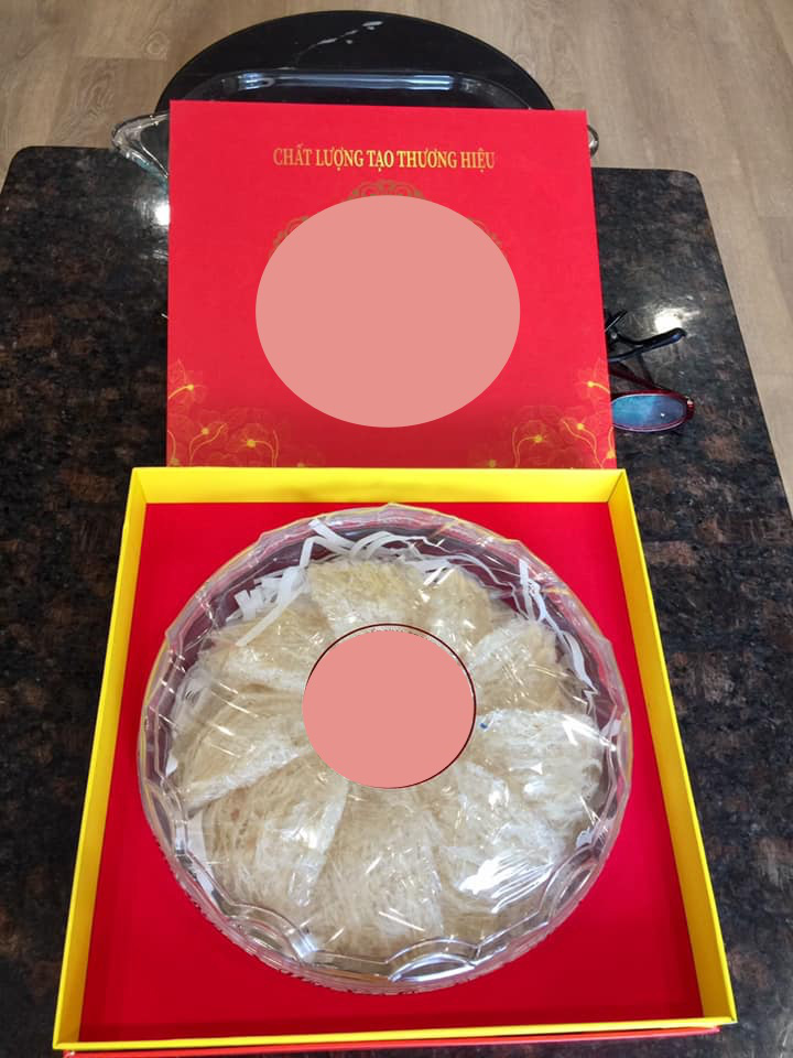 Not a moon cake, Huong Giang's biological mother revealed the present gift from CEO Matt Liu and also expressed her attitude towards him 