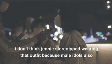 Ý kiến dân Hàn về scandal tình dục hóa outfit của Jennie: Y tá thấy khó chịu nhưng người thường cho rằng đây là tiêu chuẩn kép? - Ảnh 6.