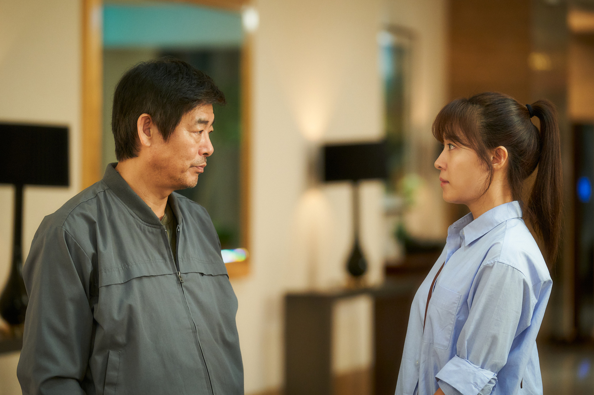 Cục Nợ Hóa Cục Cưng: Phim gia đình “hút nước mắt”, Ha Ji Won khóc lụt cả màn hình, càng xem càng thấy nhớ Reply 1997? - Ảnh 4.