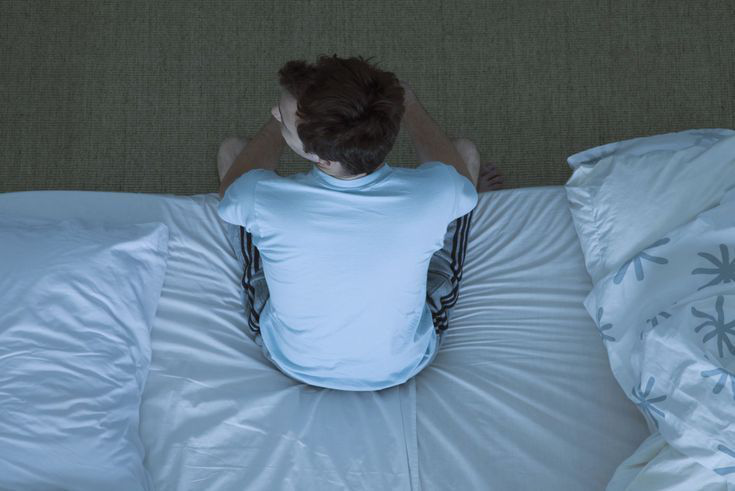 Nam giới có tuổi thọ ngắn thường có 5 dấu hiệu lạ khi ngủ, check xem bạn có đang mắc phải điều nào không - Ảnh 4.