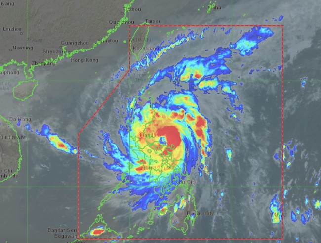 Bão Vamco sức gió 160km/h gây thiệt hại về người tại Philippines - Ảnh 1.