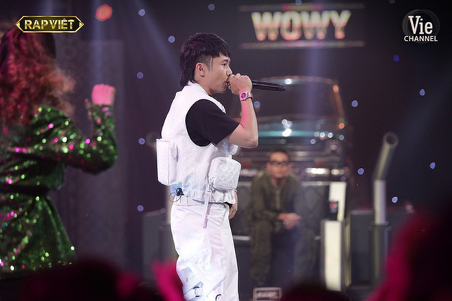 In the full 3.5 billion ensemble that Ricky Star wore on Rap Viet with a T-shirt like Son Tung M-TP, netizens opened the keyboard to fight really hard!  Photo 7.