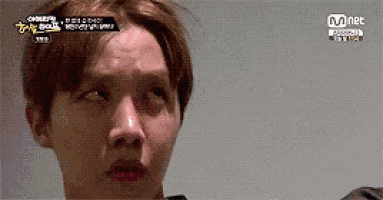 Truy tìm thành viên đáng sợ nhất khi nổi giận của BTS, bộ ba bét bảng khiến fan phải phì cười - Ảnh 4. Truy tìm thành viên đáng sợ nhất khi nổi giận của BTS, bộ ba bét bảng khiến fan phải phì cười - Ảnh 4.