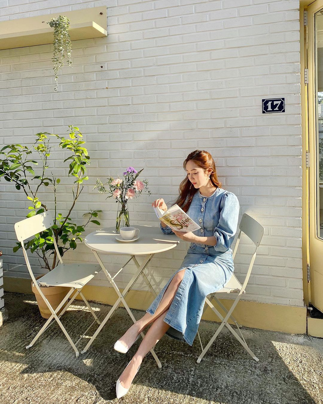 Street style của sao Hàn bước vào tháng 11: đơn giản, dễ học theo mà diện cho mùa lạnh chỉ có đẹp thôi! - Ảnh 9. Street style của sao Hàn bước vào tháng 11: đơn giản, dễ học theo mà diện cho mùa lạnh chỉ có đẹp thôi! - Ảnh 9.