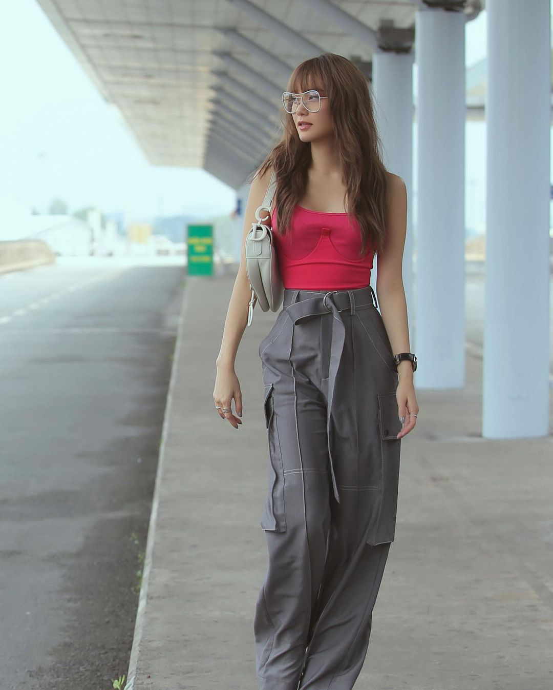 Instagram look của sao Việt tuần qua: Ngọc Trinh diện crop top cài đúng 1 chiếc khuy, 3 mỹ nhân khoe dáng với bikini cực gắt - Ảnh 5. Instagram look của sao Việt tuần qua: Ngọc Trinh diện crop top cài đúng 1 chiếc khuy, 3 mỹ nhân khoe dáng với bikini cực gắt - Ảnh 5.