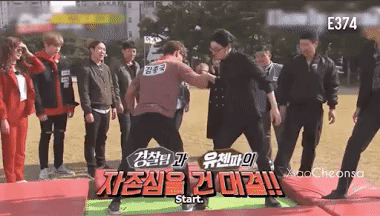 Loạt khoảnh khắc ngượng chín người của MC Quốc dân Yoo Jae Suk trong Running Man! - Ảnh 7.