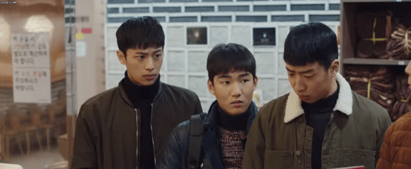 Ngơ ngác như đám trẻ ở nhà quê mới lên, 5 anh em Triều Tiên cưng muốn xỉu ở Crash Landing on You - Ảnh 5.