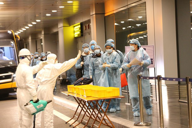 Đưa 30 c&ocirc;ng d&acirc;n Việt Nam từ v&ugrave;ng t&acirc;m dịch Vũ H&aacute;n về nước - Ảnh 1.