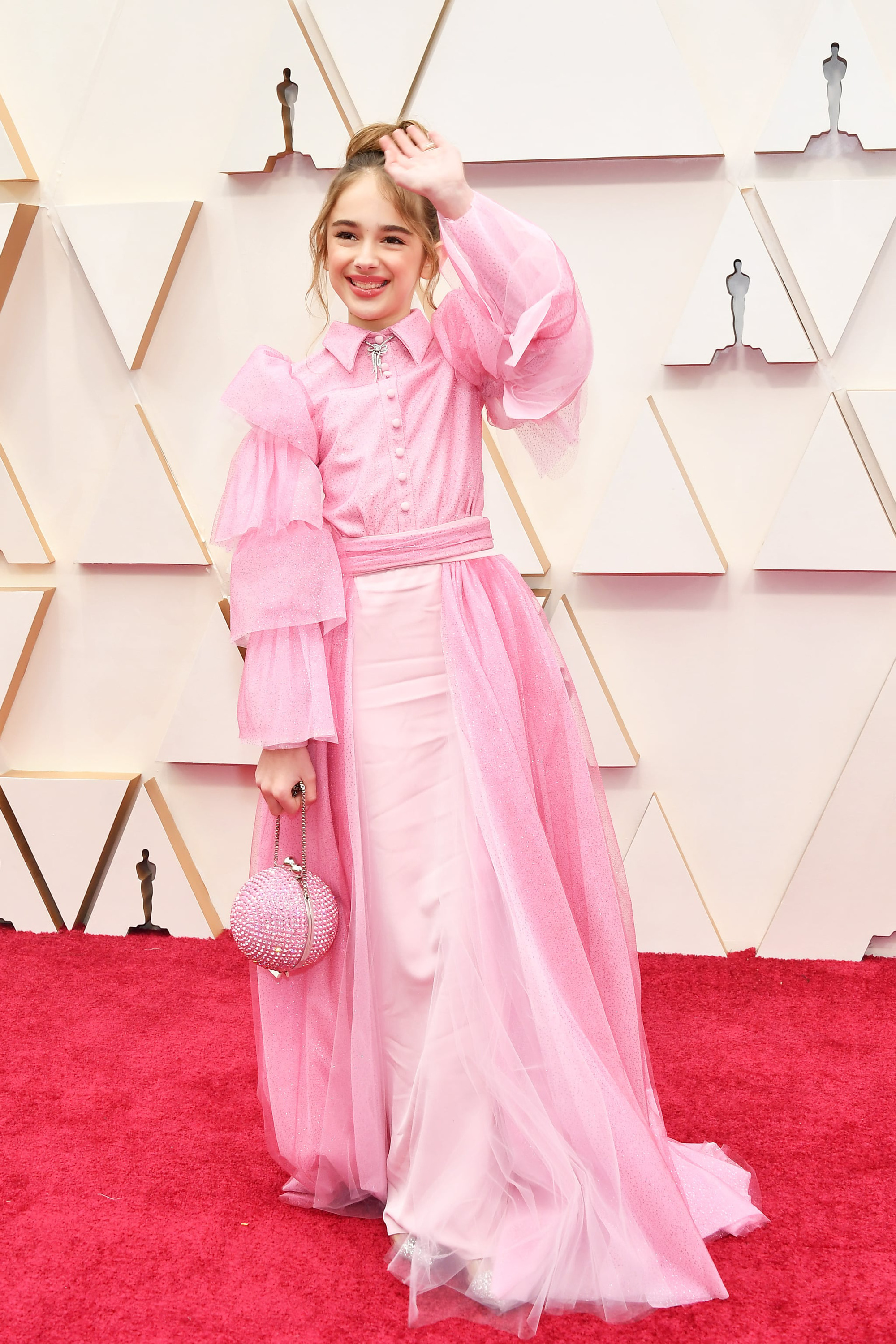 Top mặc đẹp nhất Oscar 2020 toàn gương mặt thân quen, từ nam nhân thích mặc váy đến Billie Eilish, duy có một nhân tố nhỏ tuổi lại gây bất ngờ - Ảnh 2.