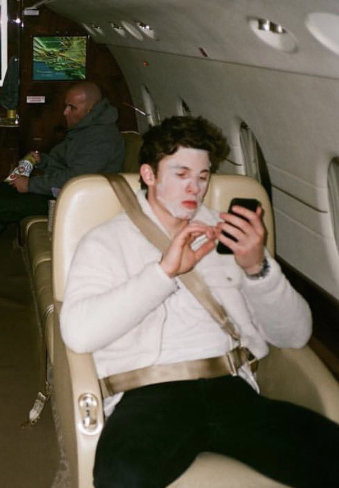 Những lần Shawn Mendes có biểu hiện của sự lươn lẹo: Thuê paparazzi, yêu Camila đến skincare, bao giờ anh mới nói thật? - Ảnh 7.