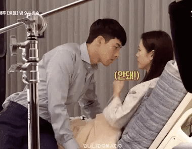 1001 bằng chứng hẹn hò ít ai để ý của Hyun Bin - Son Ye Jin ở hậu trường của Crash Landing On You: Cưới đi kẻo phí! - Ảnh 10.
