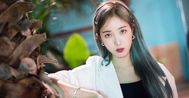 Netizen chọn ra những “biểu tượng girlcrush”: Bản sao “nữ hoàng băng giá” góp mặt, visual IZ*ONE lọt top dù chưa từng thử sức, ủa nhưng BLACKPINK đâu? - Ảnh 12.