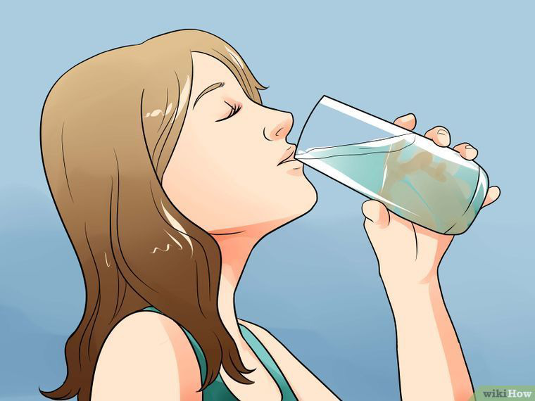 Đừng chờ khát mới uống nước, 6 mẹo uống nước giúp bạn khỏe mạnh - Ảnh 1.