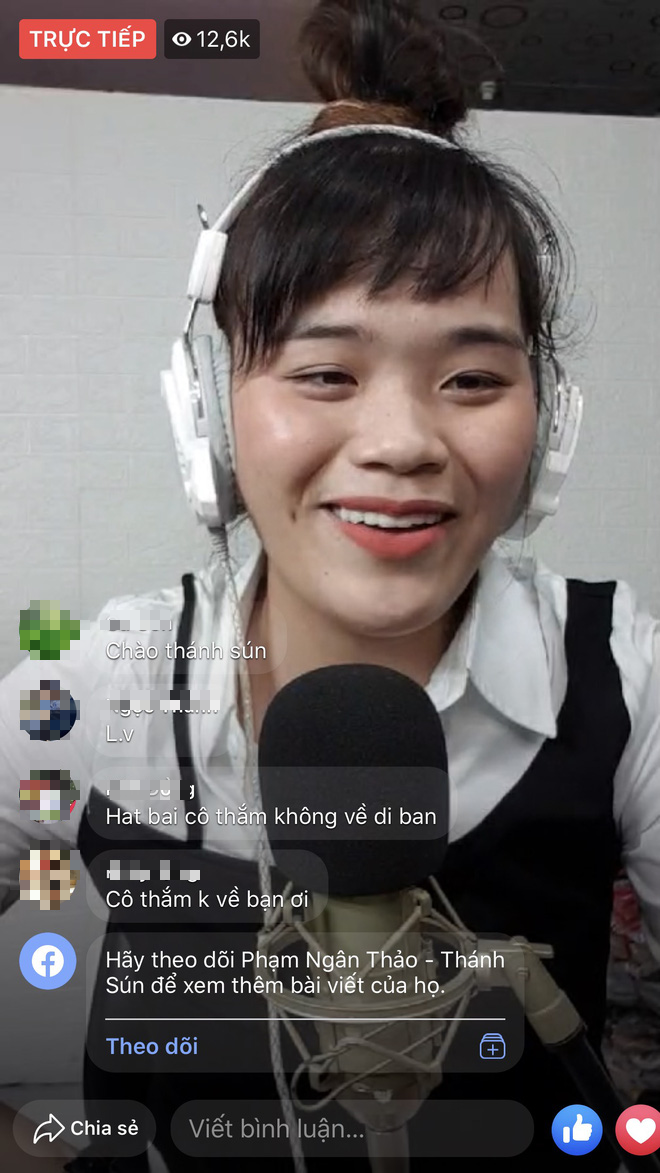 Livestream hát karaoke sương sương, Thánh sún Ngân Thảo thu về lượt xem cực khủng: hơn 12 nghìn người xem cùng lúc! - Ảnh 3.