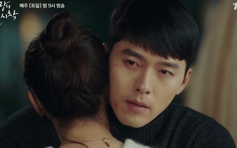 Xót xa vì Son Ye Jin bị anh trai chà đạp, Hyun Bin khiến chị em nhũn tim vì cái ôm dỗ dành ở tập 11 Crash Landing on You - Ảnh 10.