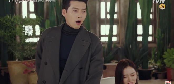 Preview Crash Landing on You tập 13: Nhẫn cưới đ&atilde; lập l&ograve;e tr&ecirc;n tay, Hyun Bin c&ograve;n bị Son Ye Jin chọc ghen lồi mắt? - Ảnh 4.