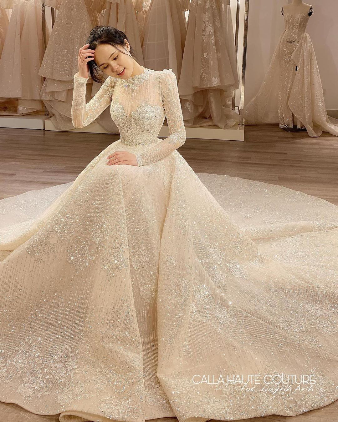 Xu hướng cô dâu mùa xuân 2024: Váy bồng bềnh | Style Magazine
