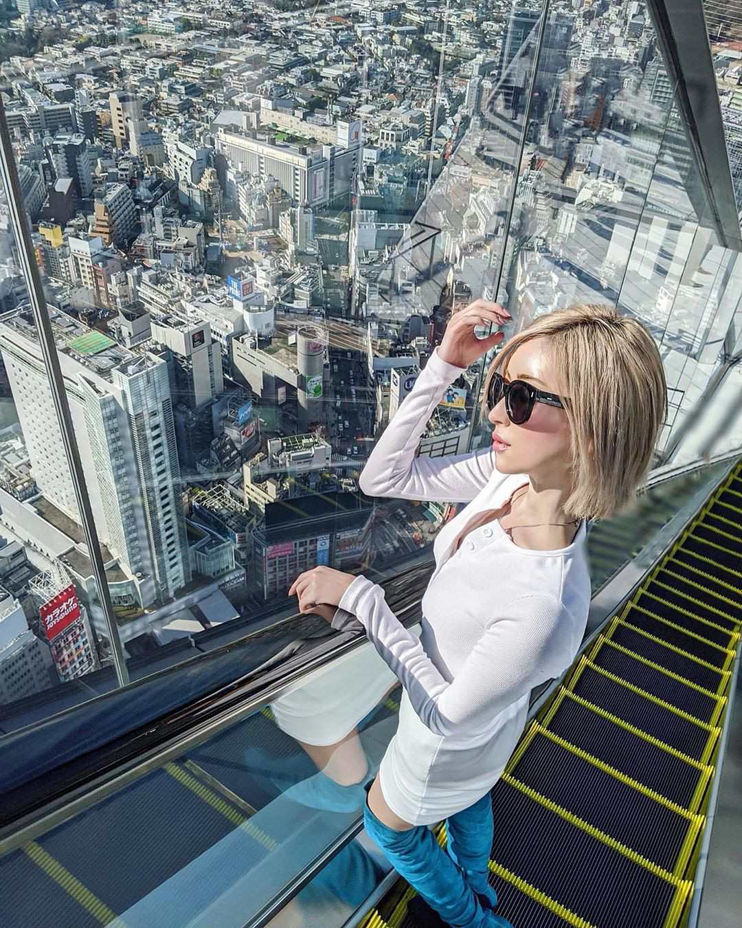 &ldquo;Thang cuốn l&ecirc;n thi&ecirc;n đường&rdquo; hot nhất Nhật Bản: hội m&ecirc; chụp choẹt sẵn s&agrave;ng chi bội tiền để chi&ecirc;m ngưỡng to&agrave;n cảnh khu phố từ tr&ecirc;n cao - Ảnh 5.