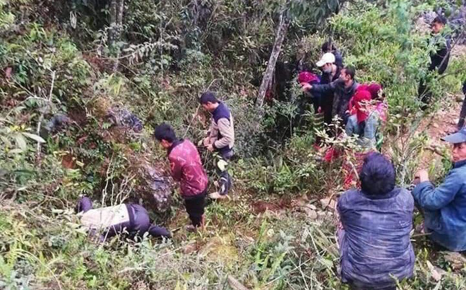 Tìm nam thanh niên mất tích dưới hố sâu, phát hiện thi thể người phụ nữ - Ảnh 1.
