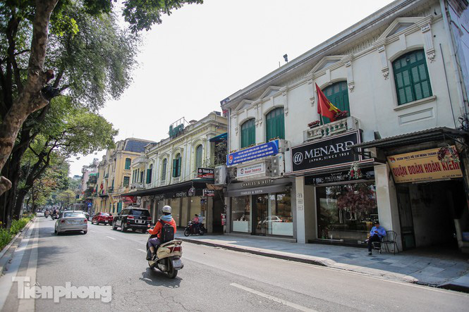 Những tuyến phố đắt đỏ c&oacute; gi&aacute; đất cả tỷ đồng/m2 ở H&agrave; Nội - Ảnh 3.