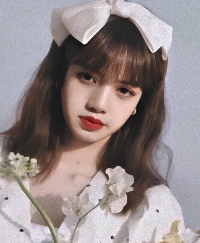 Băng đ&ocirc;, chun buộc t&oacute;c nơ to &ldquo;l&ecirc;n ng&ocirc;i&rdquo; xu&acirc;n n&agrave;y: Sao H&agrave;n ai cũng diện, đ&aacute;ng nể nhất Irene v&igrave; &ldquo;hack tuổi&rdquo; li&ecirc;n ho&agrave;n - Ảnh 3.