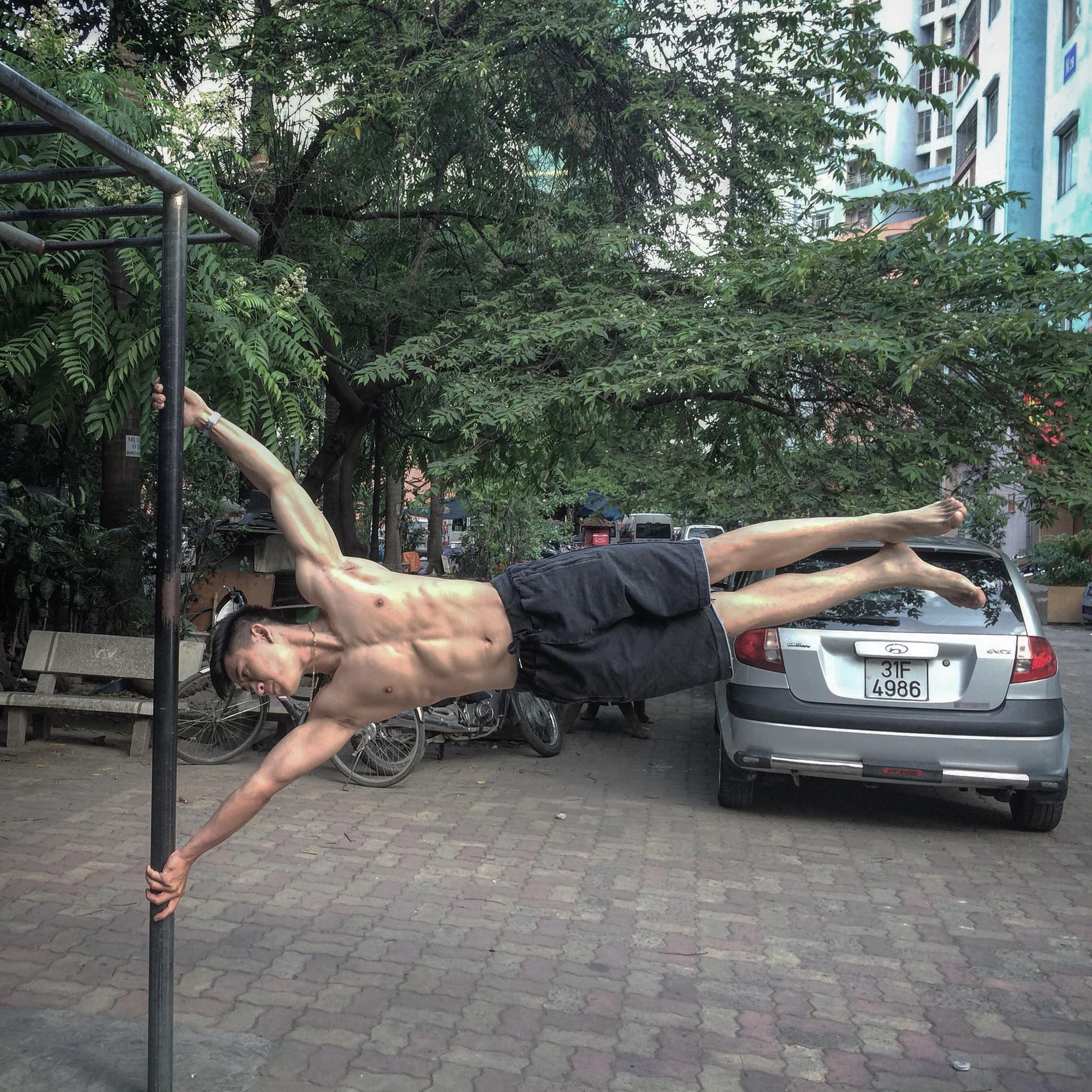 Bỏng mắt với dàn nam thần mặt học sinh thân hình phụ huynh của Tình yêu hoàn mỹ! - Ảnh 11. Bỏng mắt với dàn nam thần mặt học sinh thân hình phụ huynh của Tình yêu hoàn mỹ! - Ảnh 11.