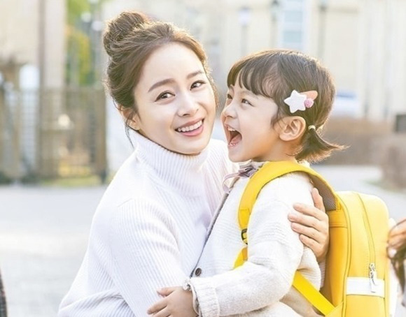 Mới 2 tập mà dân tình đã đổ rạp trước độ đáng yêu của con gái Kim Tae Hee trong HI BYE, MAMA! rồi - Ảnh 1.