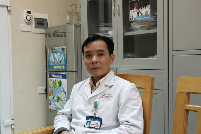 Chuyện chưa kể lúc 0 giờ đêm Giao thừa của bác sĩ trực dịch nCoV - Ảnh 2.