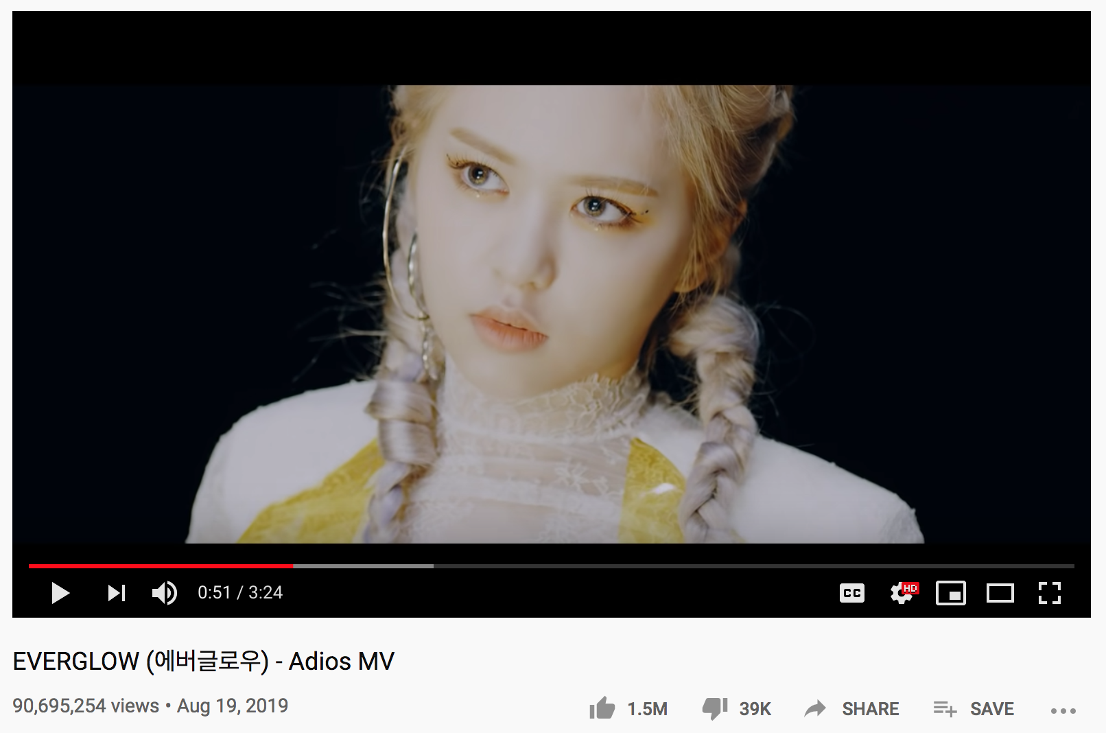 Gọi EVERGLOW là BLACKPINK thứ hai cũng chẳng ngoa: Nhà giàu view, từ âm nhạc, outfit, đến cả kịch bản thiên vị cũng cosplay đàn chị? - Ảnh 12. Gọi EVERGLOW là BLACKPINK thứ hai cũng chẳng ngoa: Nhà giàu view, từ âm nhạc, outfit, đến cả kịch bản thiên vị cũng cosplay đàn chị? - Ảnh 12.