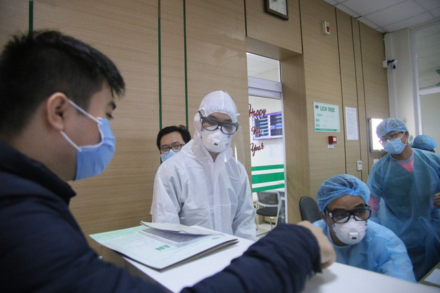Trải lòng của bác sĩ “chiến đấu” với nCoV - Ảnh 2.