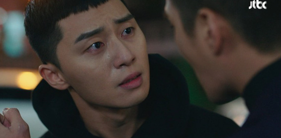Park Seo Joon lên máu chạm trán kẻ thù giết cha, suýt ăn thêm cuốn lịch ở tập 3 Tầng Lớp Itaewon - Ảnh 13.