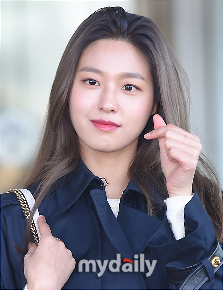 Seolhyun, Yeri và sao nữ Ký sinh trùng đọ sắc mãn nhãn ở sân bay, nhưng lại gây tranh cãi vì vấn đề giữa mùa dịch Corona - Ảnh 7.